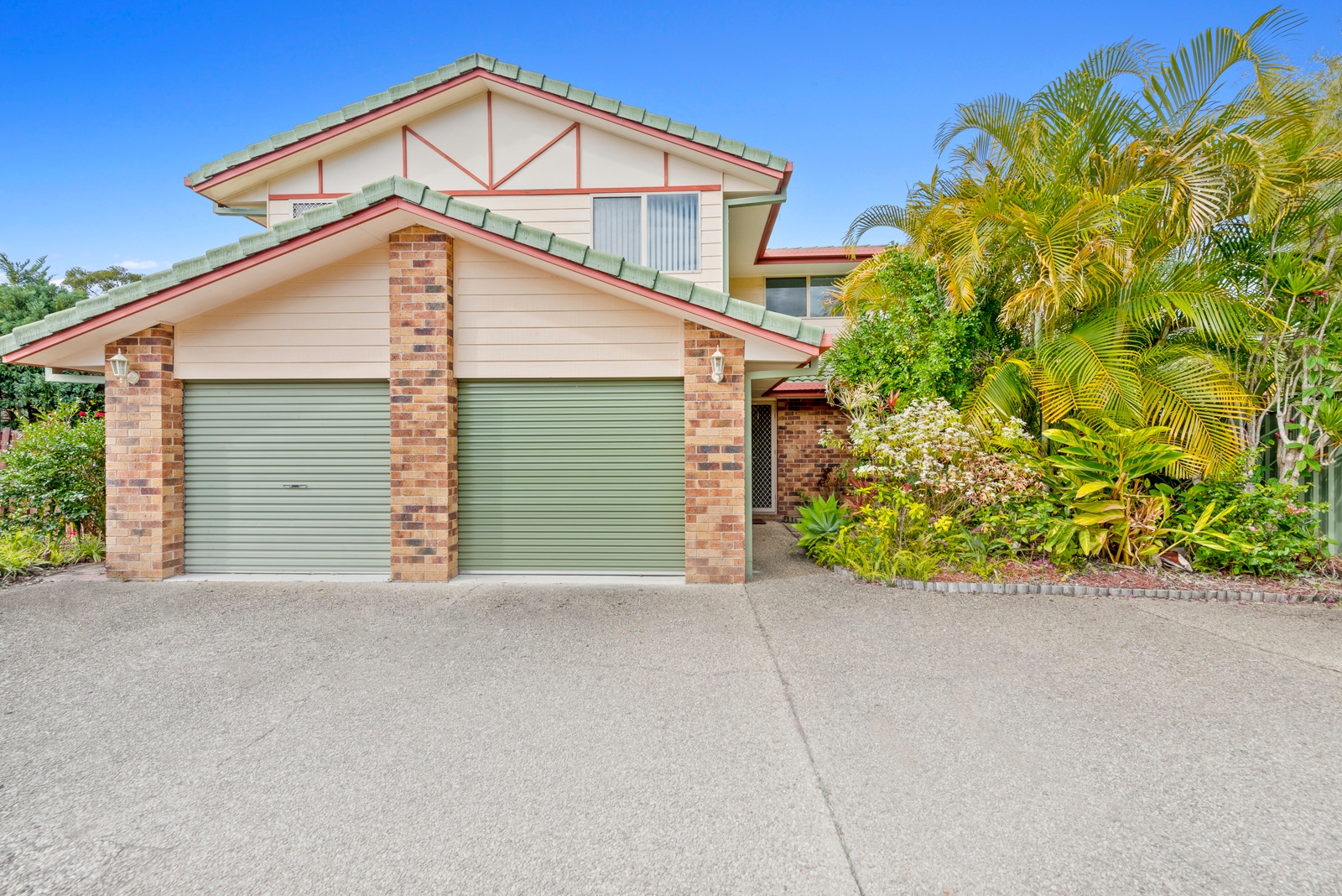Property: 2/3 Maranta Street, Elanora, QLD, 4221 photo-1