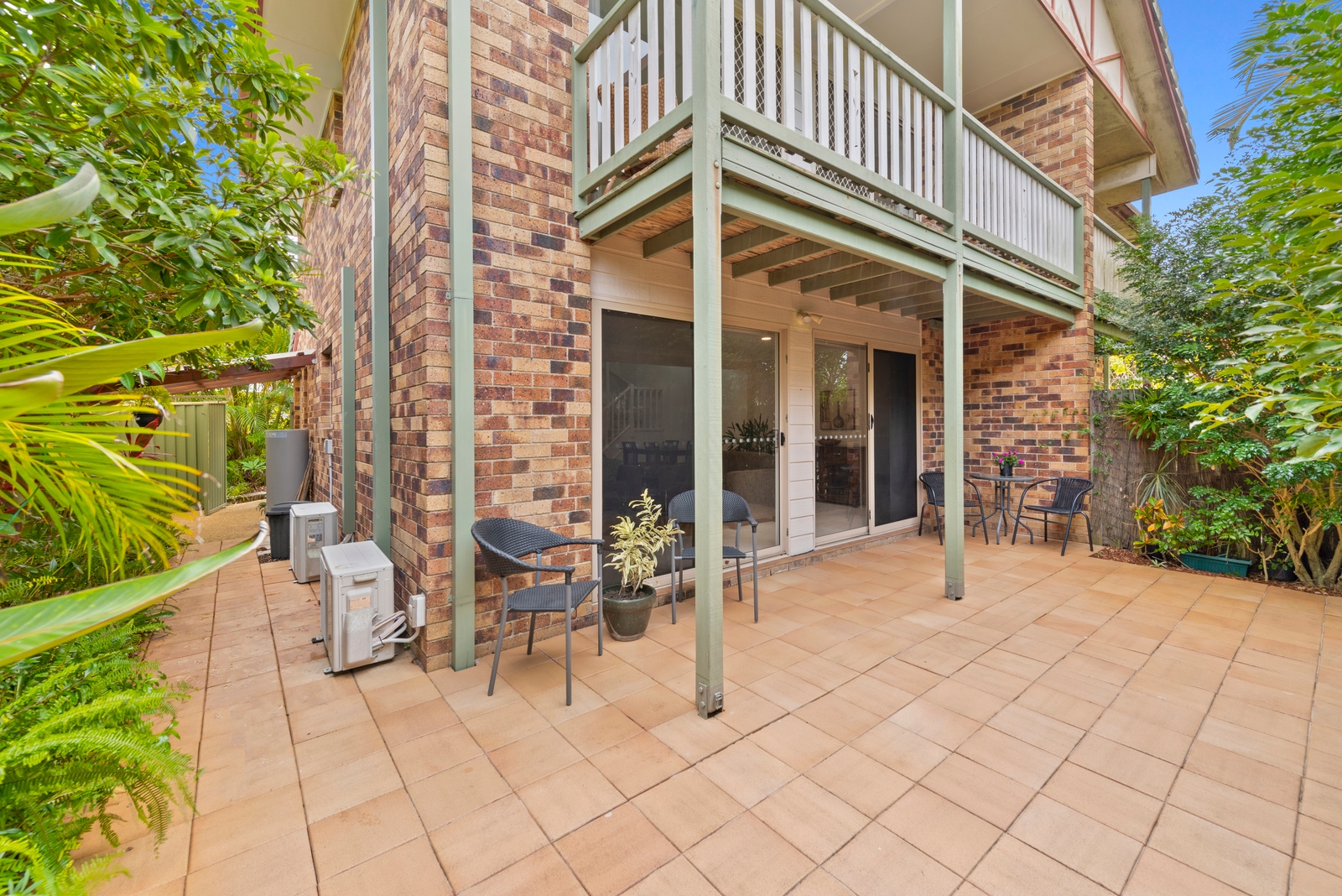 Property: 2/3 Maranta Street, Elanora, QLD, 4221 photo-4