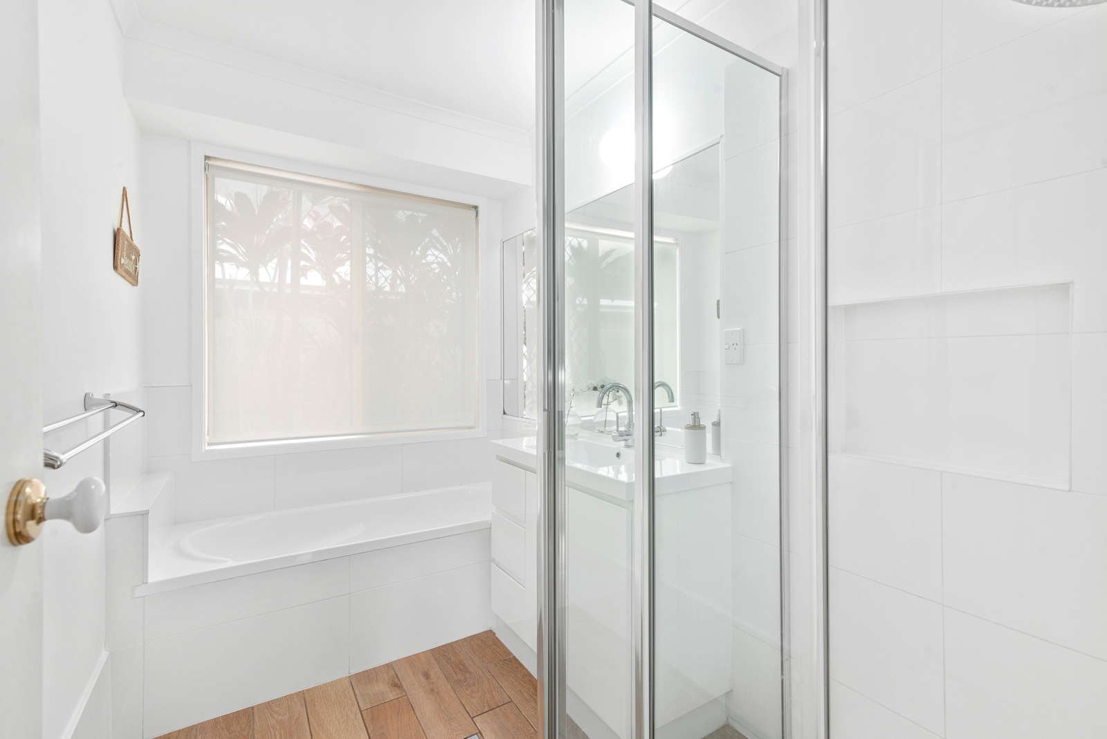 Property: 1/24 Waterdown Drive, Elanora, QLD, 4221 photo-5