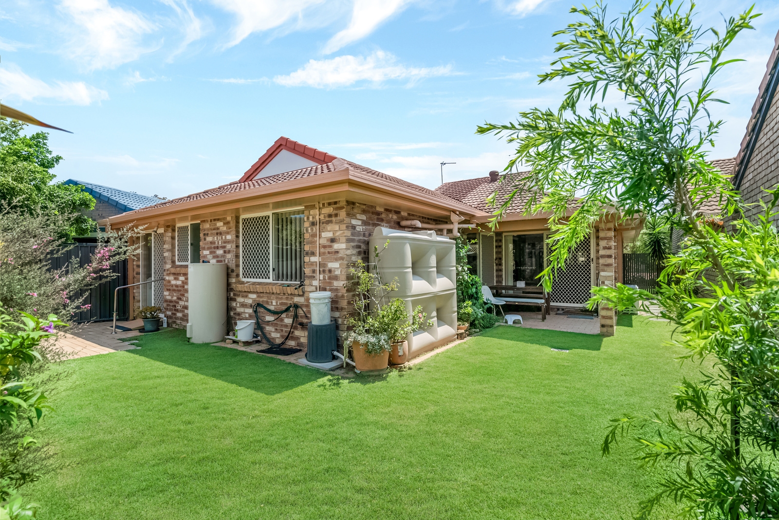 Property: 4 Typha Place, Elanora, QLD, 4221 photo-12