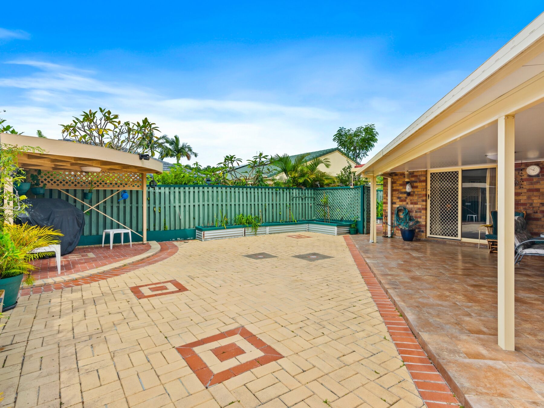Property: 14 Casuarina Drive, Elanora, QLD, 4221 photo-14