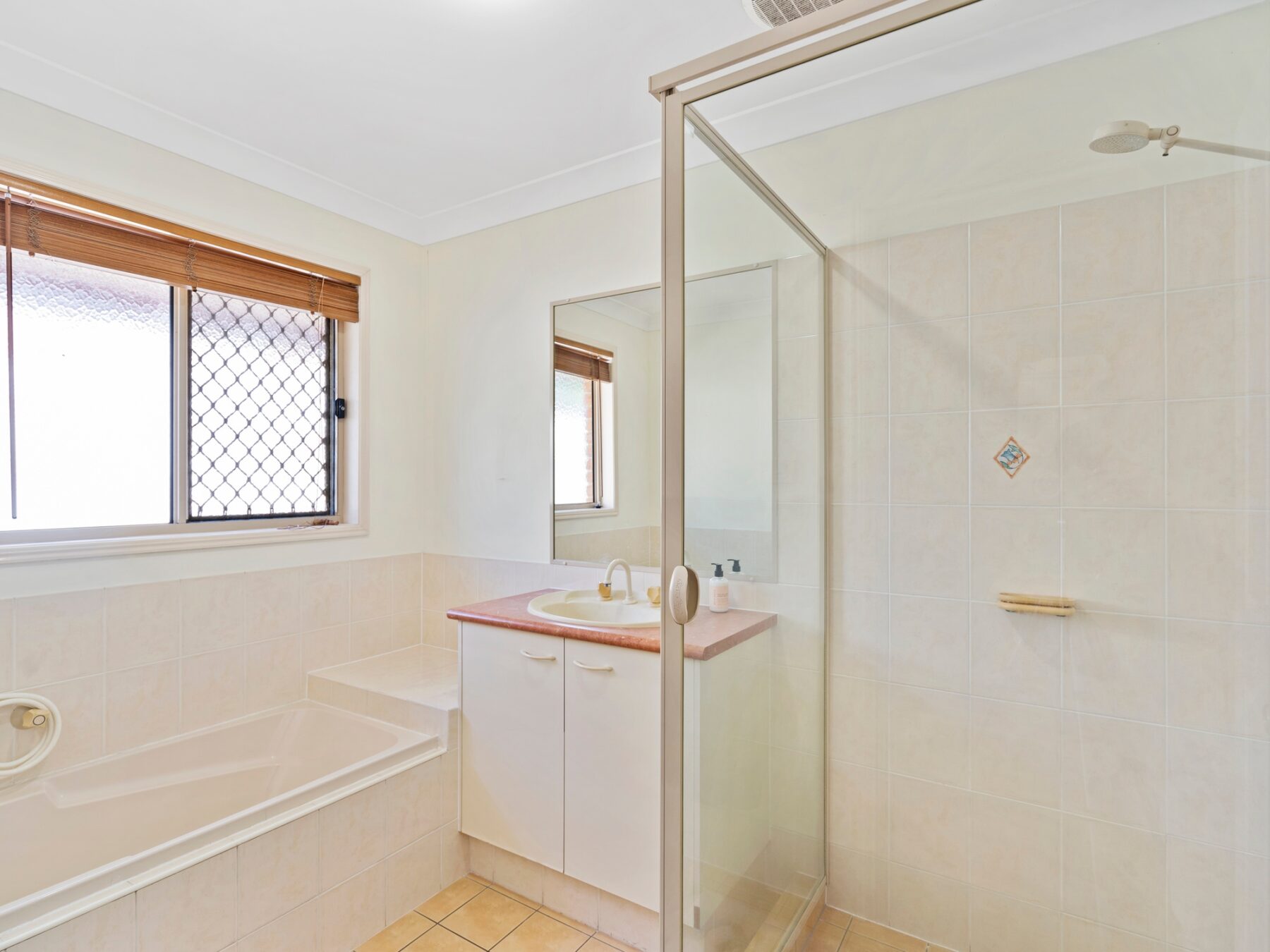 Property: 85 Silver Glade Drive, Elanora, QLD, 4221 photo-3