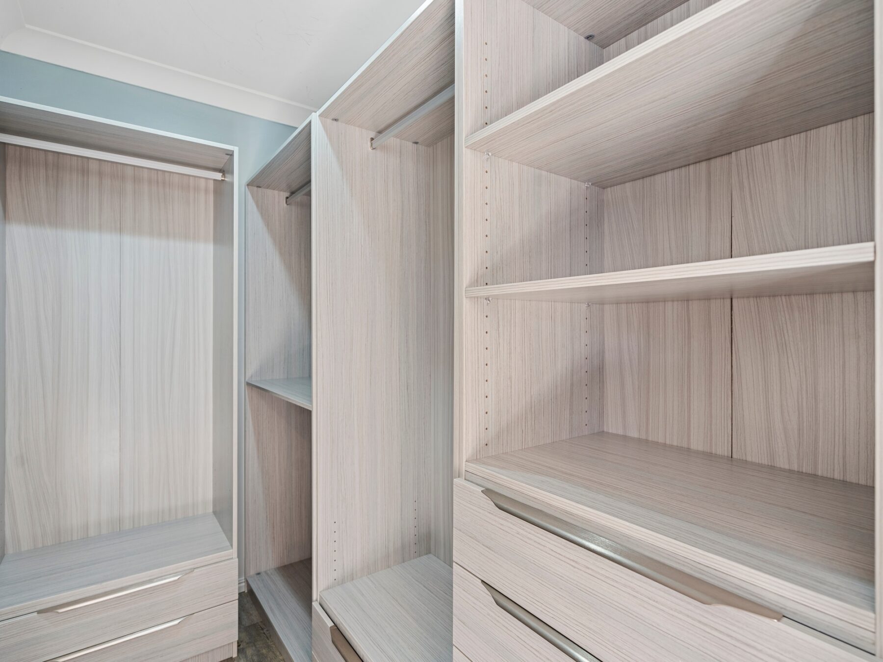 Property: 85 Silver Glade Drive, Elanora, QLD, 4221 photo-2