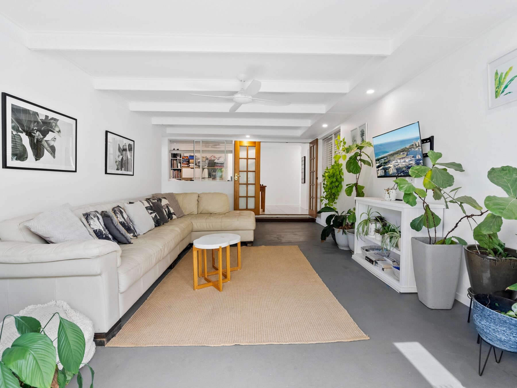 Property: 13 Satinwood Place, Palm Beach, QLD, 4221 photo-7