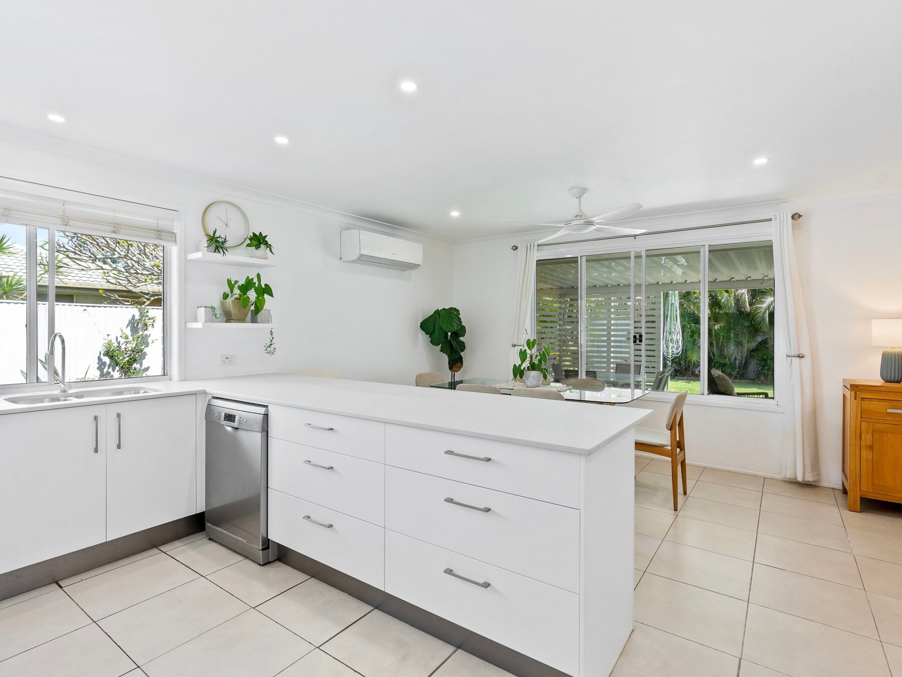 Property: 13 Satinwood Place, Palm Beach, QLD, 4221 photo-10