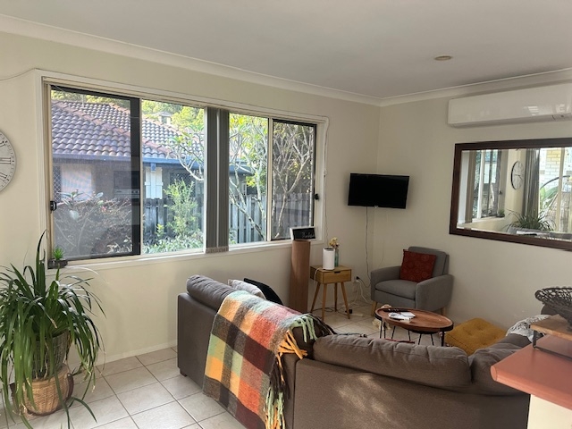 Rental: 2/7 Wuruma Court, Elanora, QLD, 4221 photo-14