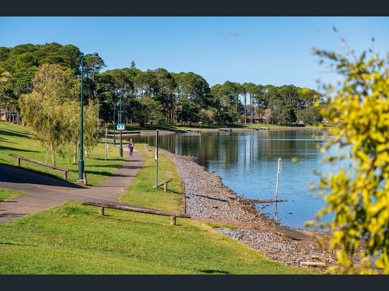 Rental: 2/7 Wuruma Court, Elanora, QLD, 4221 photo-1