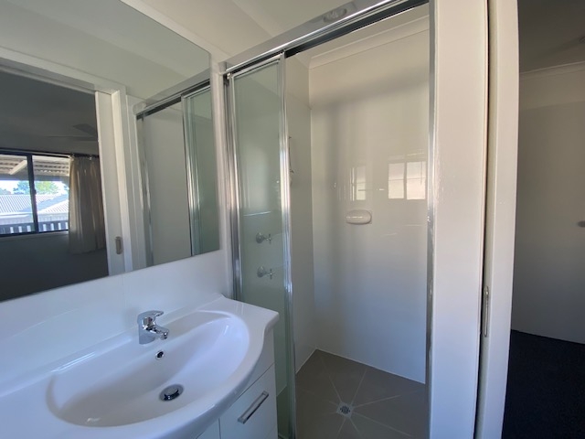 Rental: 60 Bienvenue Drive, Currumbin Waters, QLD, 4223 photo-24