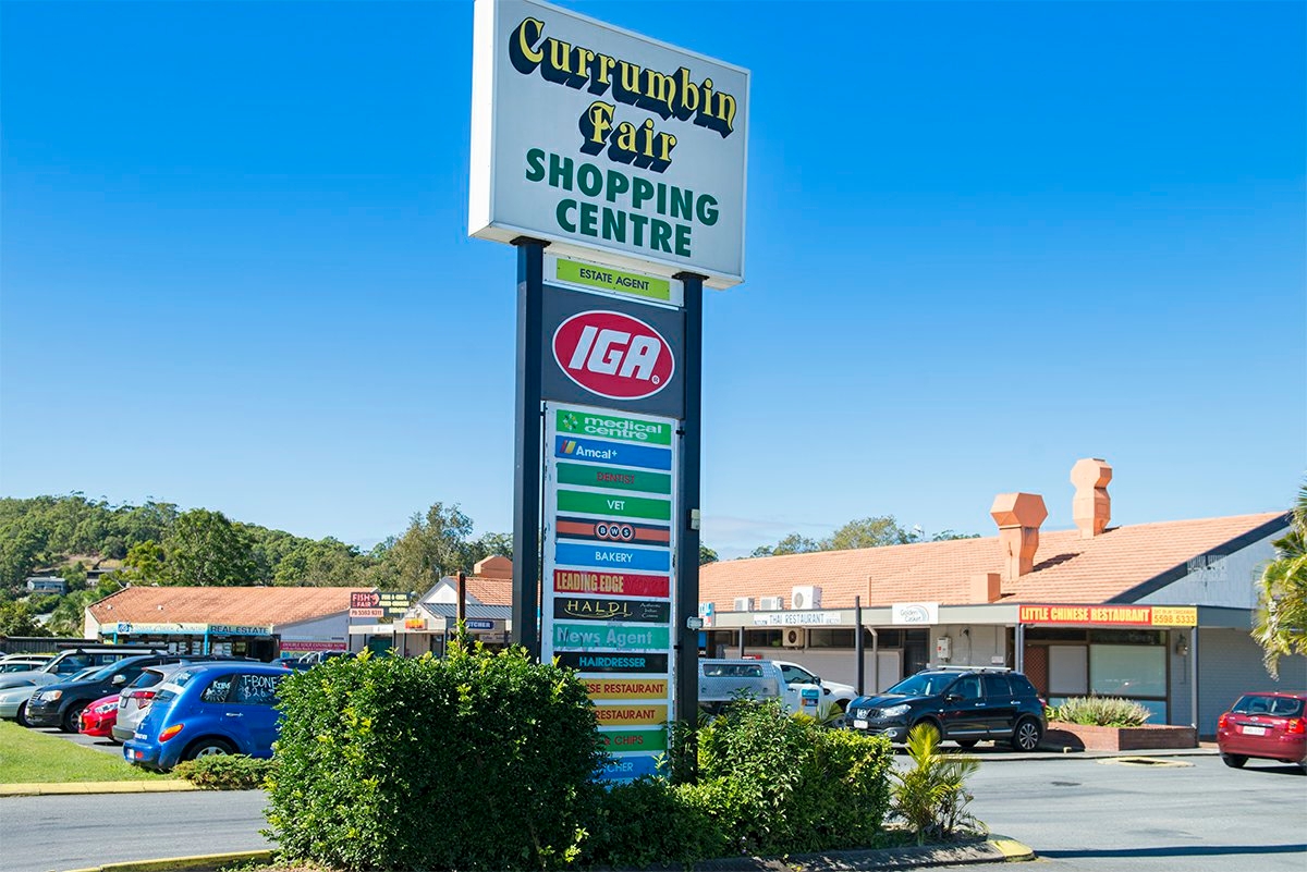 Rental: 60 Bienvenue Drive, Currumbin Waters, QLD, 4223 photo-2