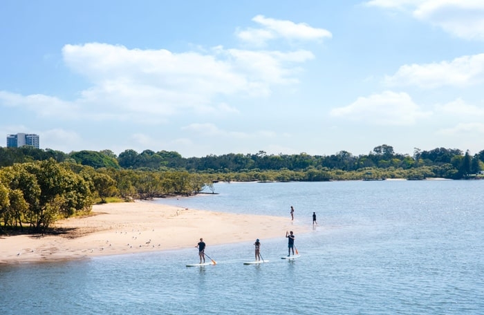 Rental: 60 Bienvenue Drive, Currumbin Waters, QLD, 4223 photo-4