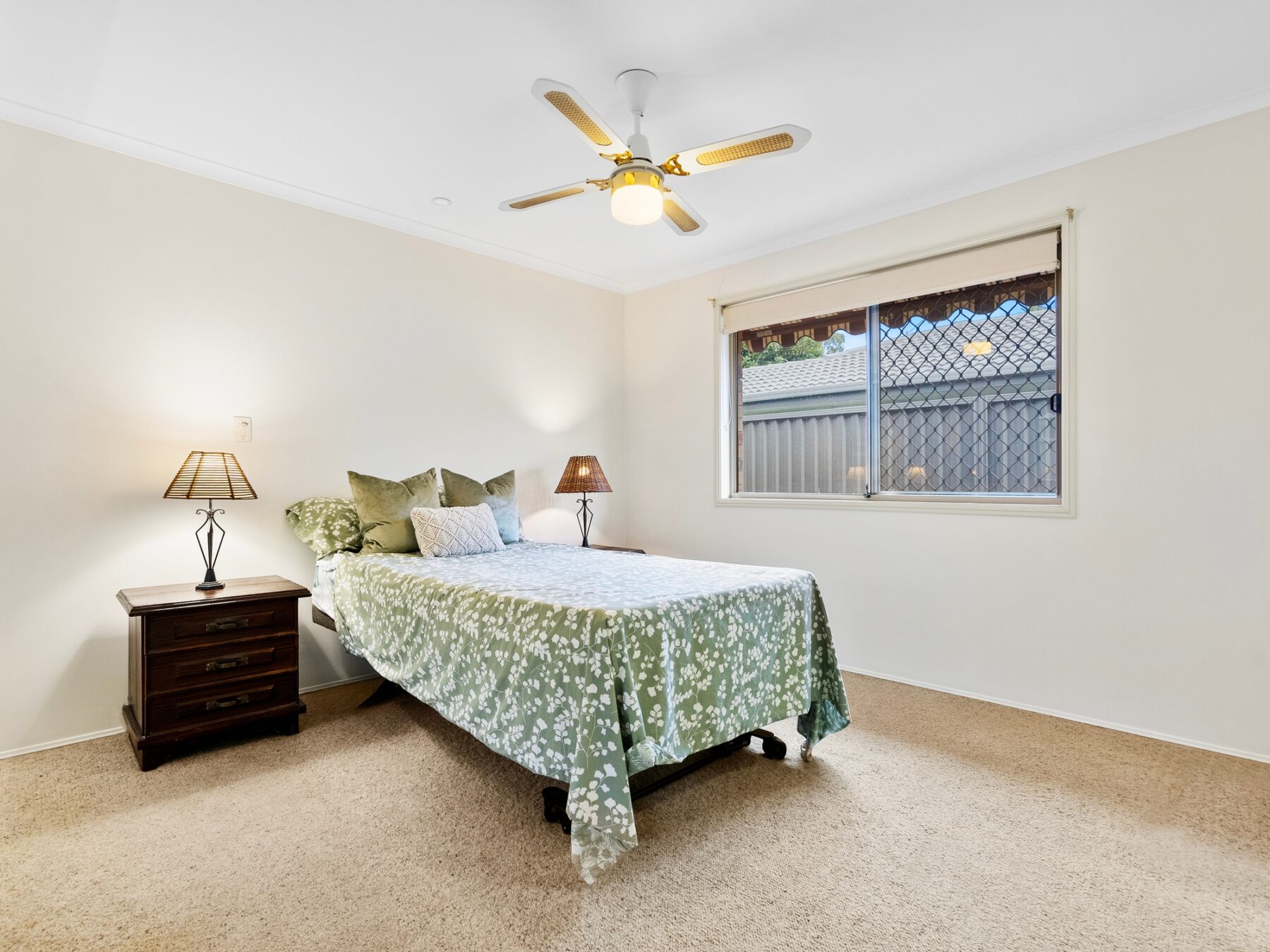 Property: 3 Kalmia Court, Elanora, QLD, 4221 photo-11