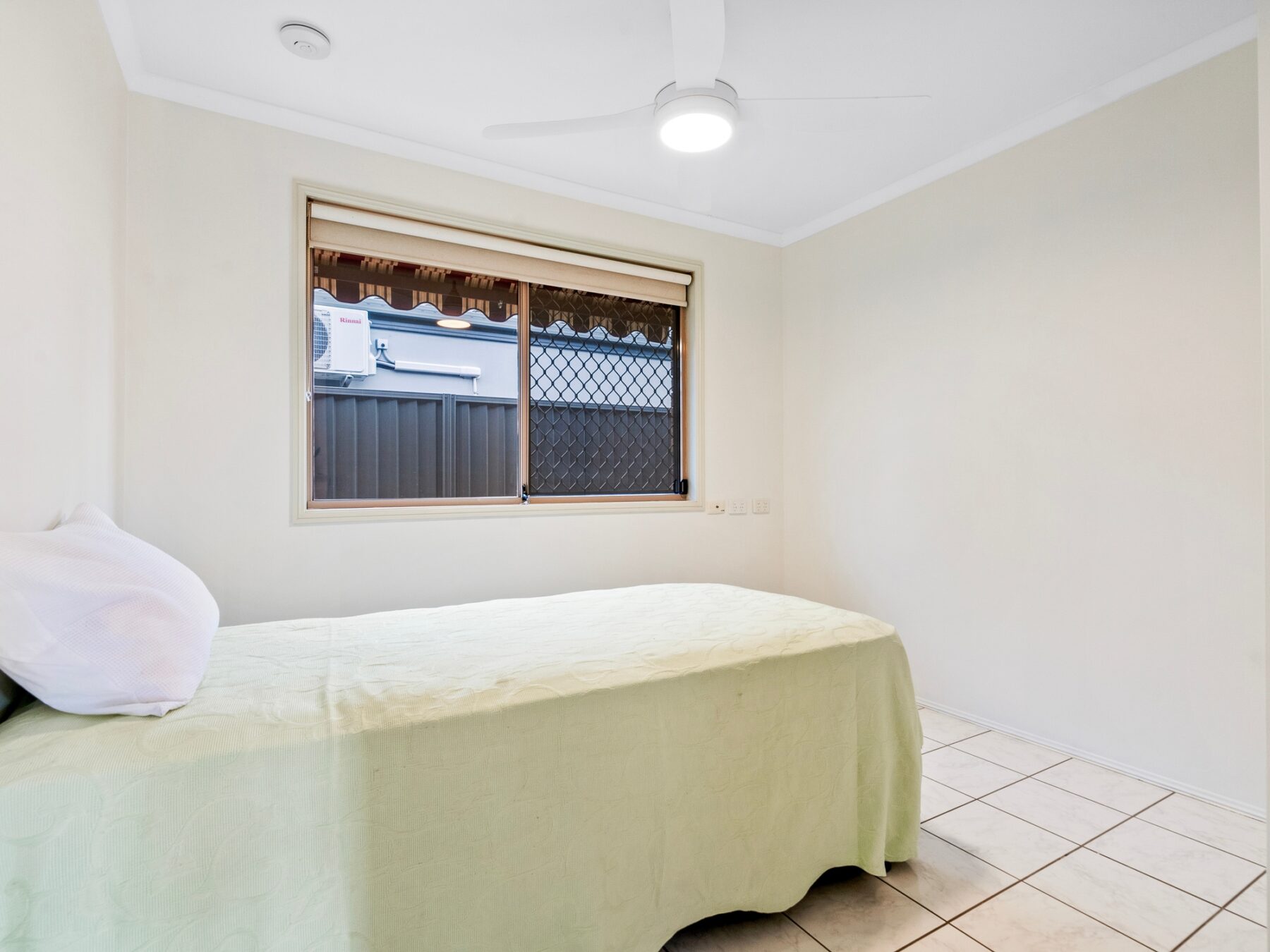 Property: 3 Kalmia Court, Elanora, QLD, 4221 photo-4