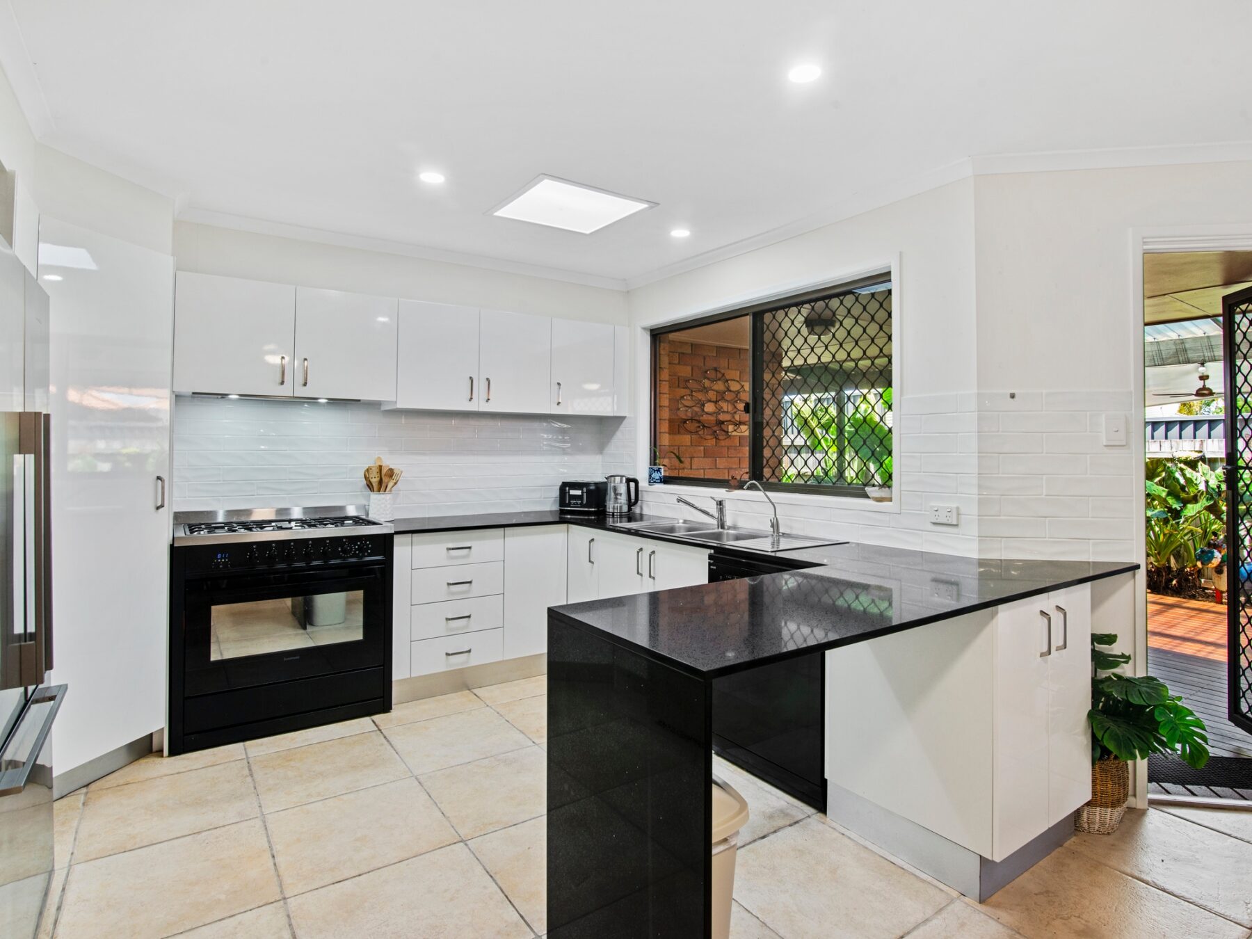 Property: 74/12 Landau Court, Miami, QLD, 4220 photo-4
