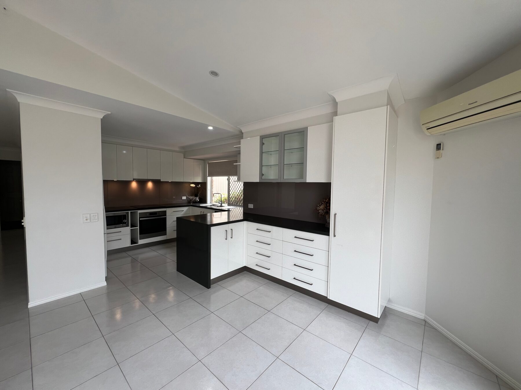 Rental: 21 Water Gum Street, Elanora, QLD, 4221 photo-19