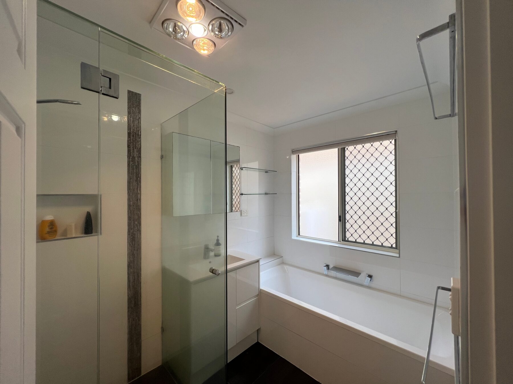 Rental: 21 Water Gum Street, Elanora, QLD, 4221 photo-2