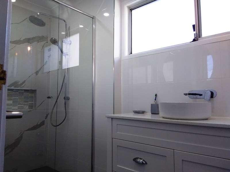 Rental: 28 Doubleview Drive, Elanora, QLD, 4221 photo-7