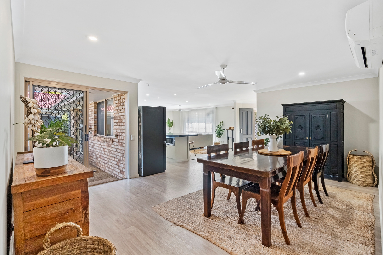 Rental: 10 Gilchrist Drive, Currumbin Waters, QLD, 4223 photo-14