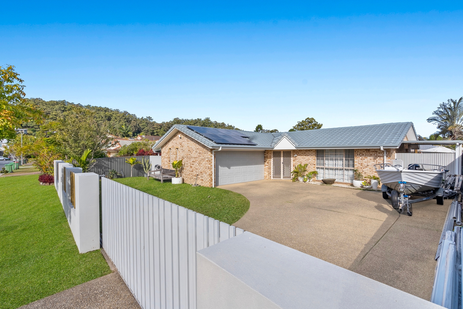 Rental: 10 Gilchrist Drive, Currumbin Waters, QLD, 4223 photo-11