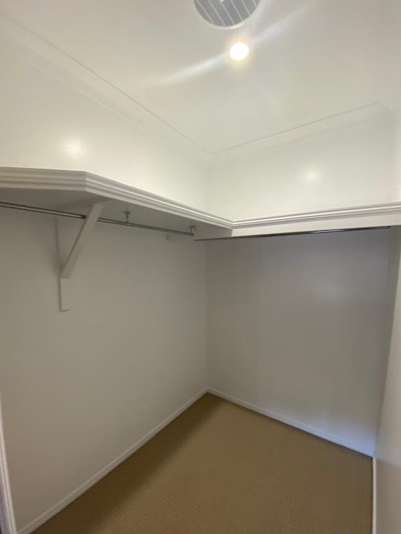 Rental: 7 Tiarnna Close, Burleigh Heads, QLD, 4220 photo-7