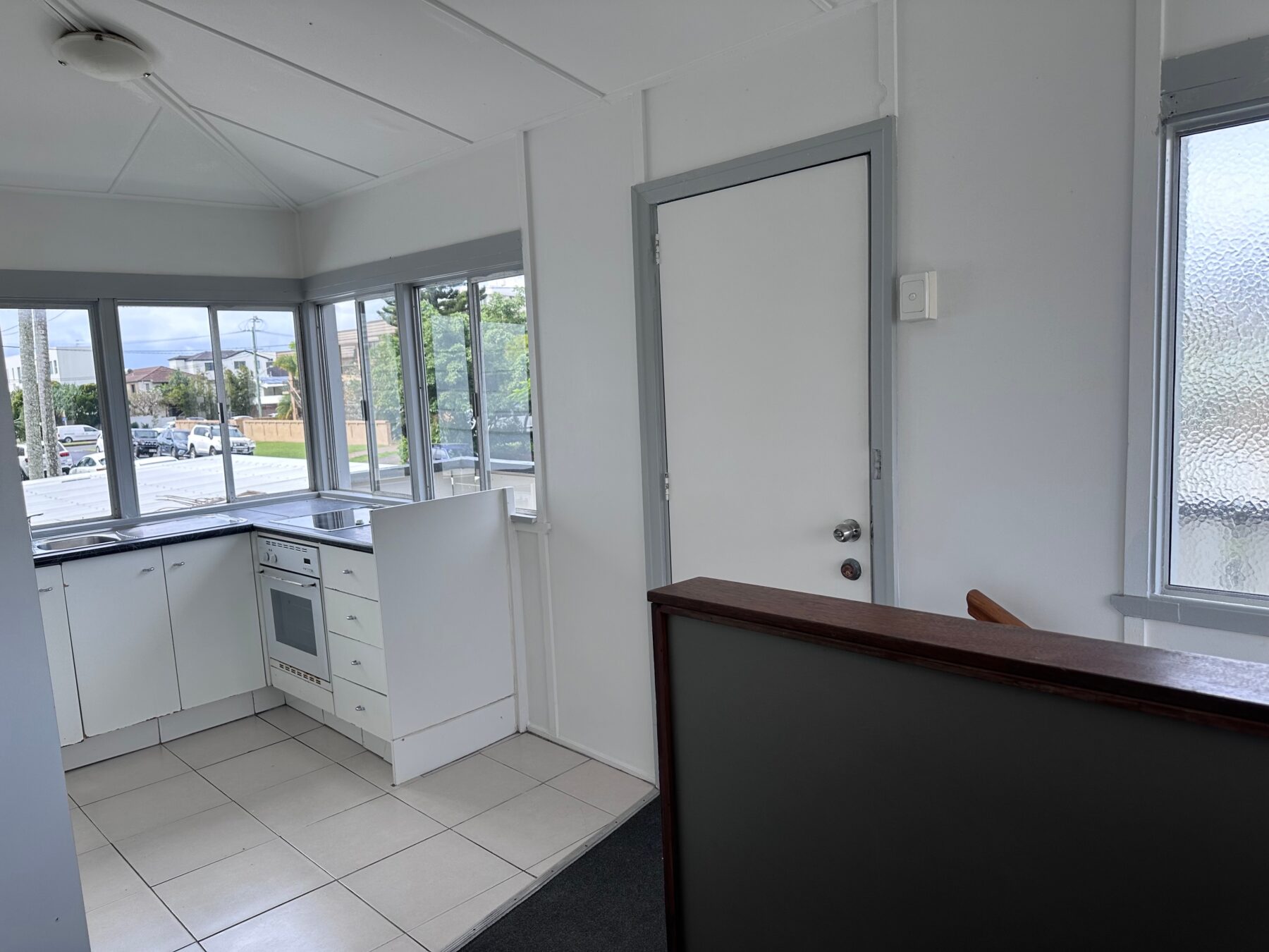 Rental: 13 Ninth Avenue, Palm Beach, QLD, 4221 photo-12