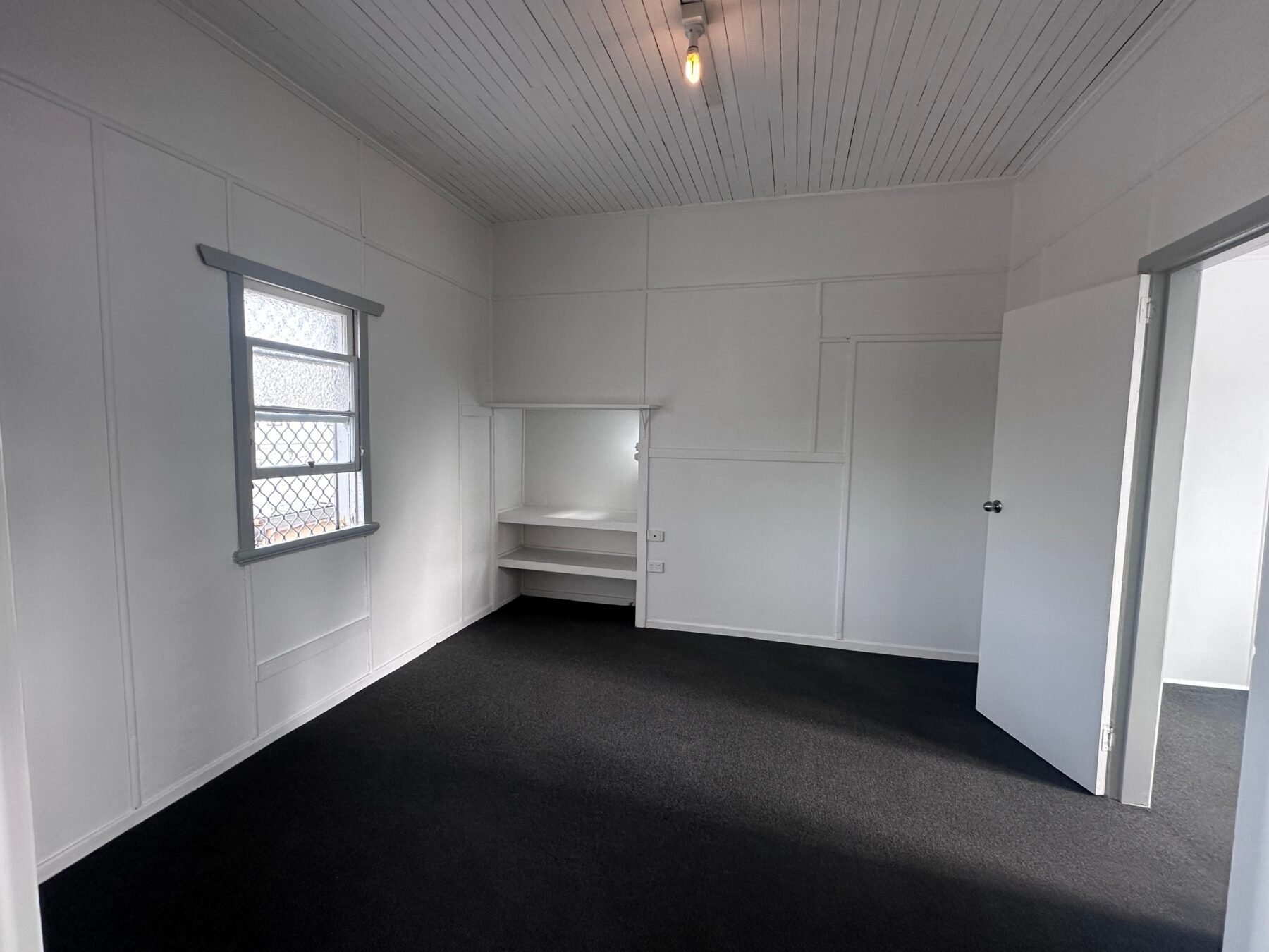 Rental: 13 Ninth Avenue, Palm Beach, QLD, 4221 photo-11
