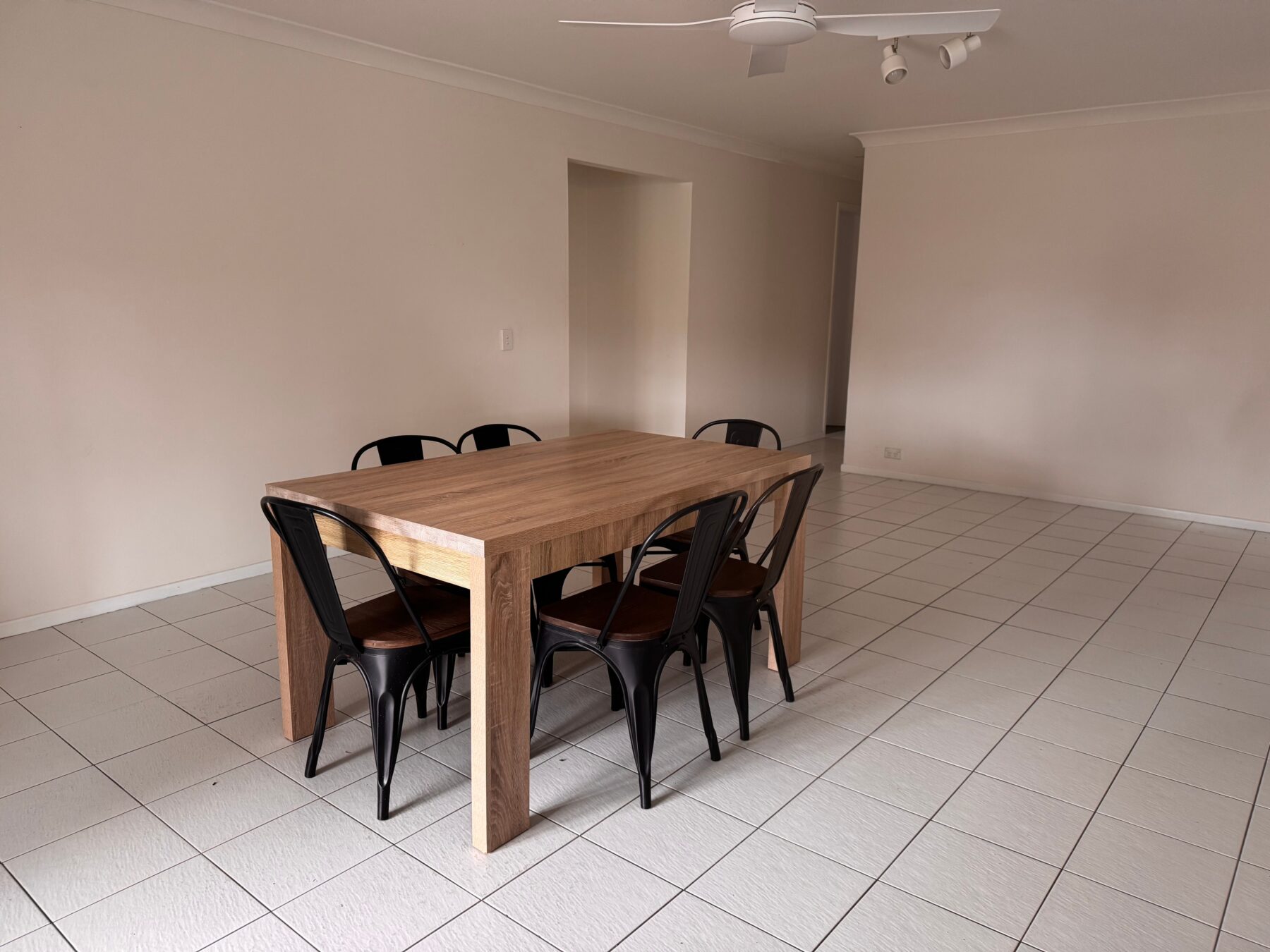 Rental: 60 Avocado Street, Elanora, QLD, 4221 photo-8