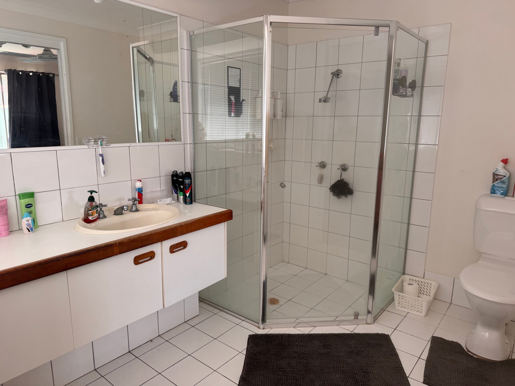 Rental: 60 Avocado Street, Elanora, QLD, 4221 photo-5