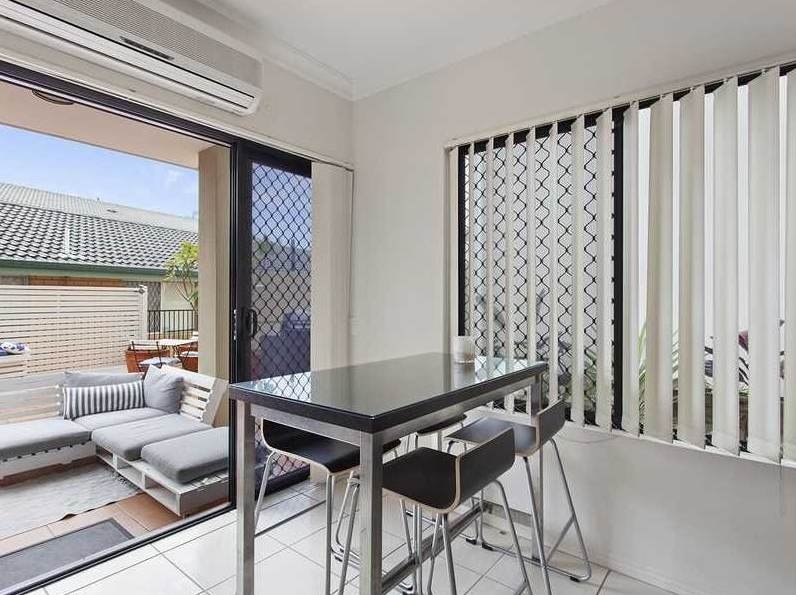 Rental: 3/2008-2010 Gold Coast Highway, Miami, QLD, 4220 photo-15