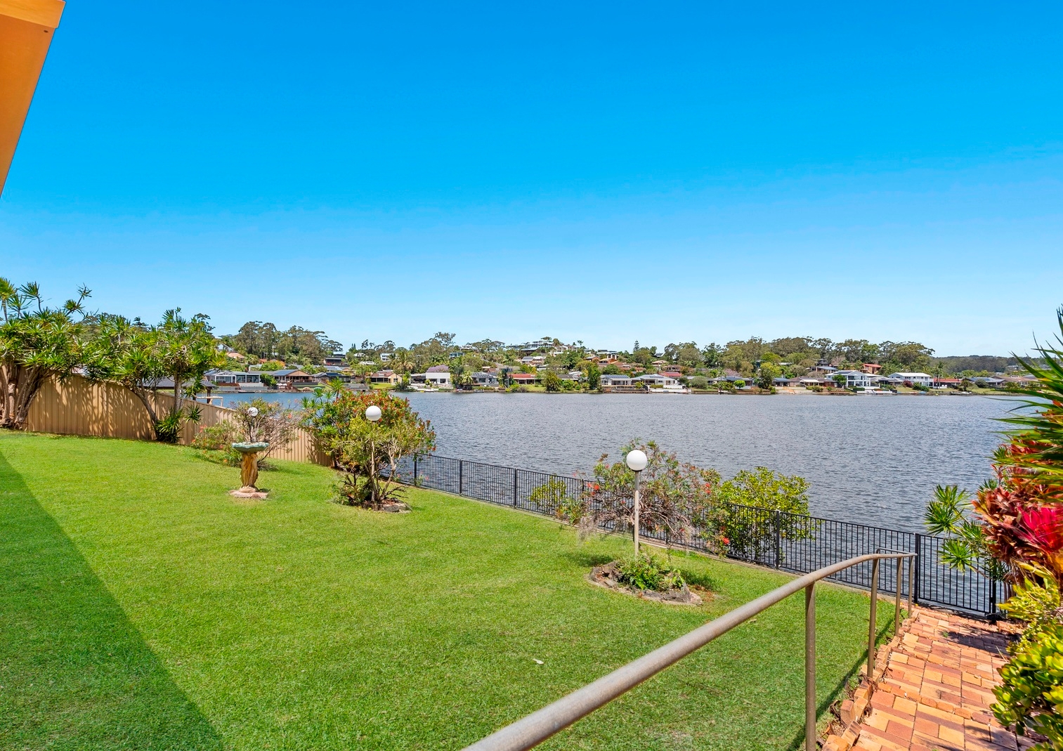 Property: 19 Angelica Street, Elanora, QLD, 4221 photo-12