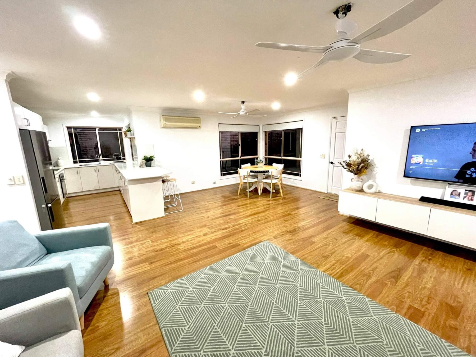 Rental: 7/8 Ottelia Drive, Elanora, QLD, 4221 photo-13