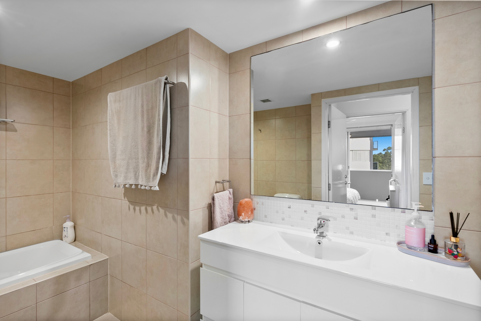 Property: 4502/12 Executive Drive, Burleigh Waters, QLD, 4220 photo-6