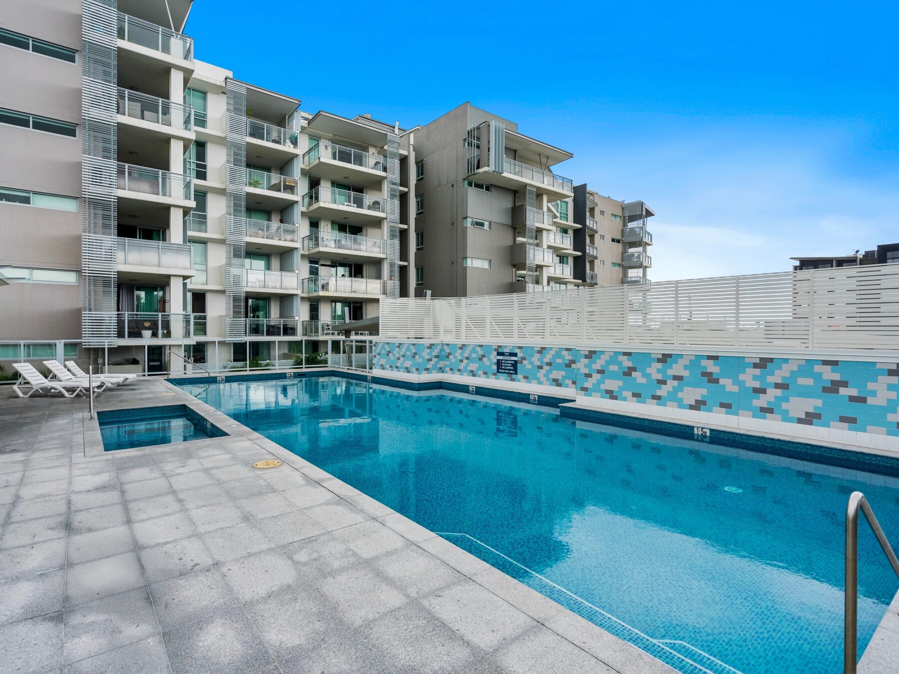 Rental: 1113/10 Fifth Avenue, Palm Beach, QLD, 4221 photo-5