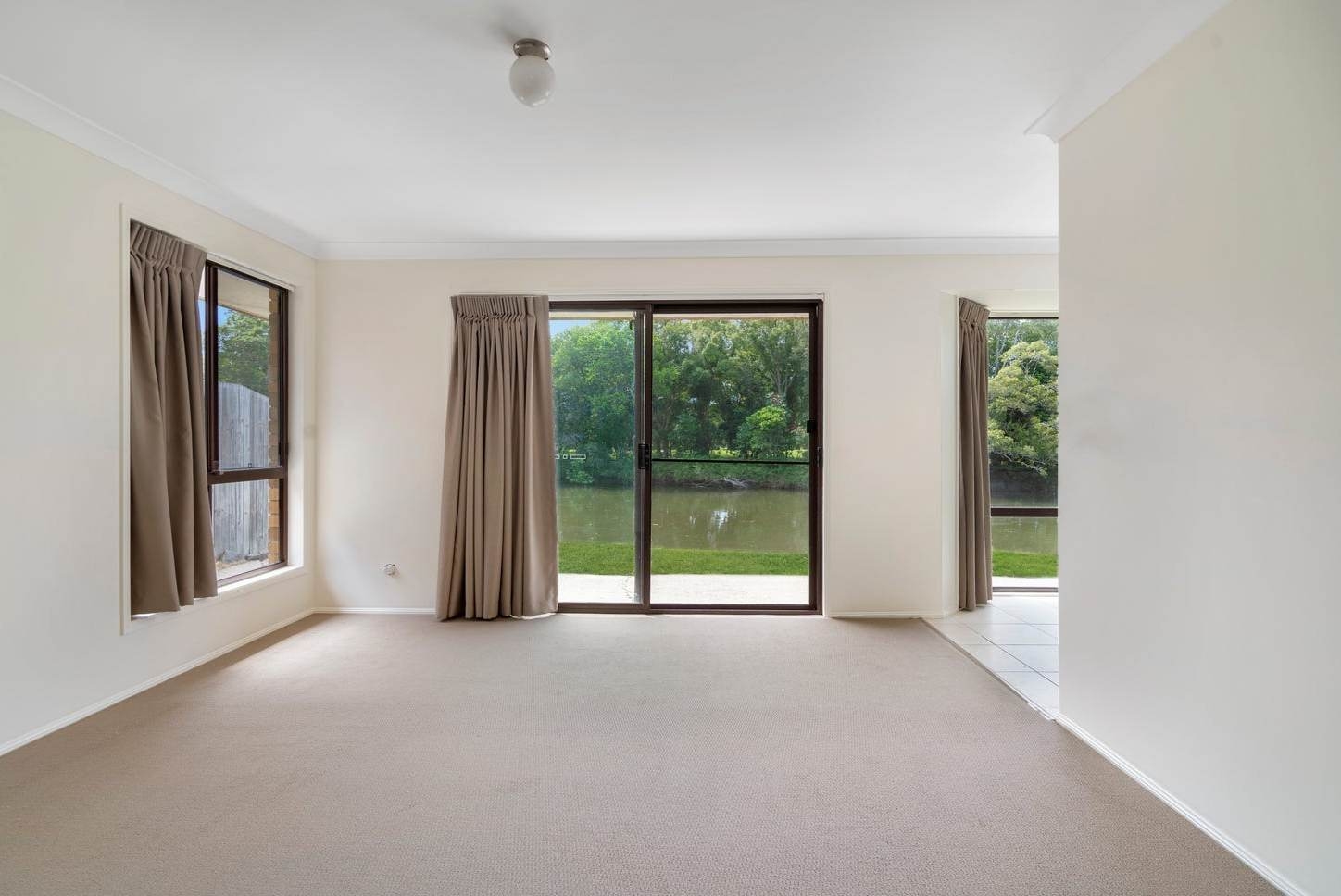 Rental: 13 Cosmos Court, Elanora, QLD, 4221 photo-14
