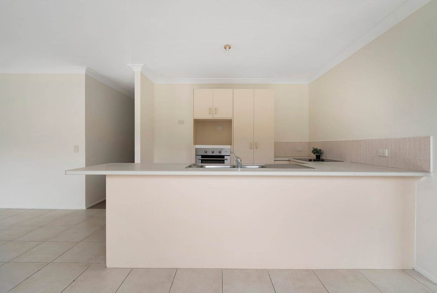 Rental: 13 Cosmos Court, Elanora, QLD, 4221 photo-13