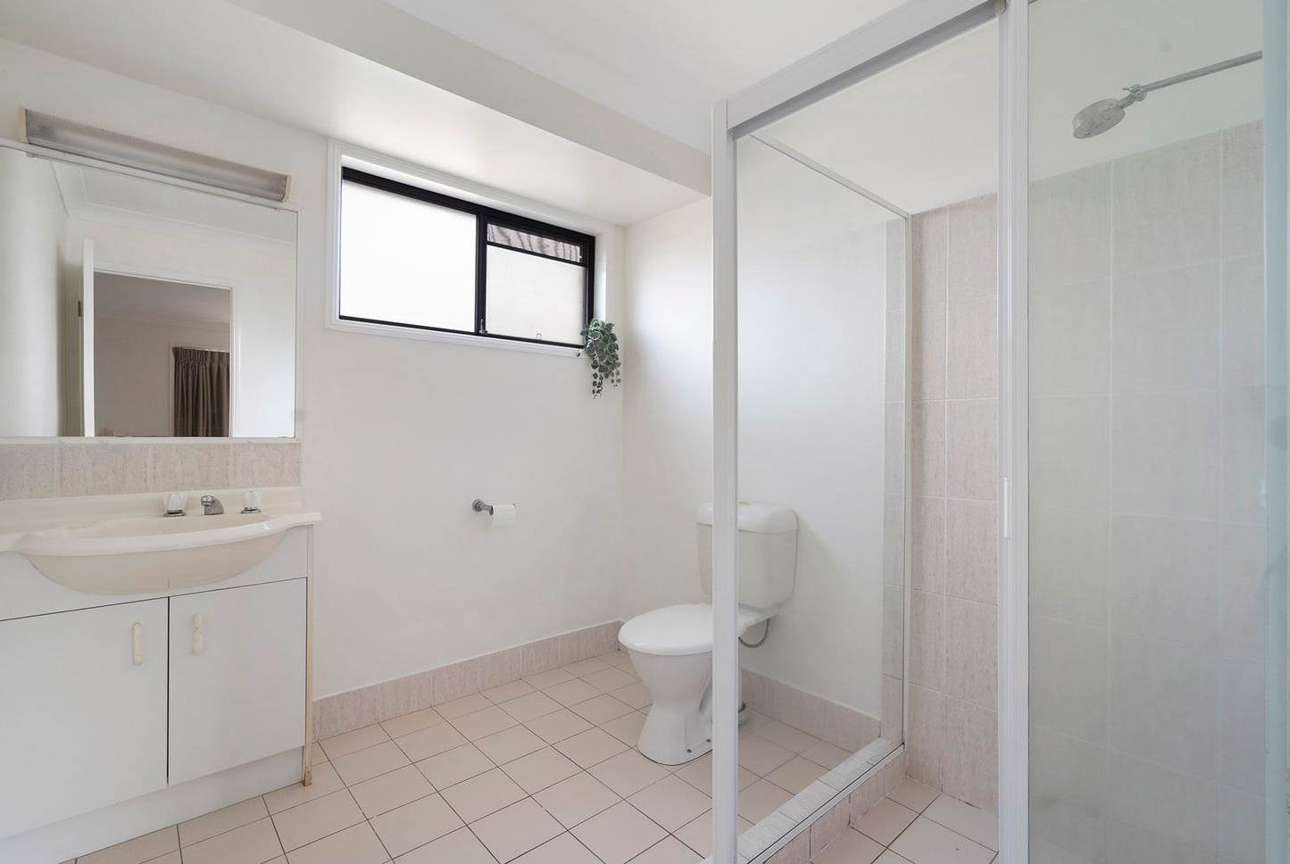 Rental: 13 Cosmos Court, Elanora, QLD, 4221 photo-10