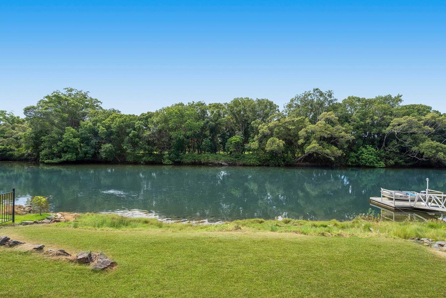 Rental: 13 Cosmos Court, Elanora, QLD, 4221 photo-7
