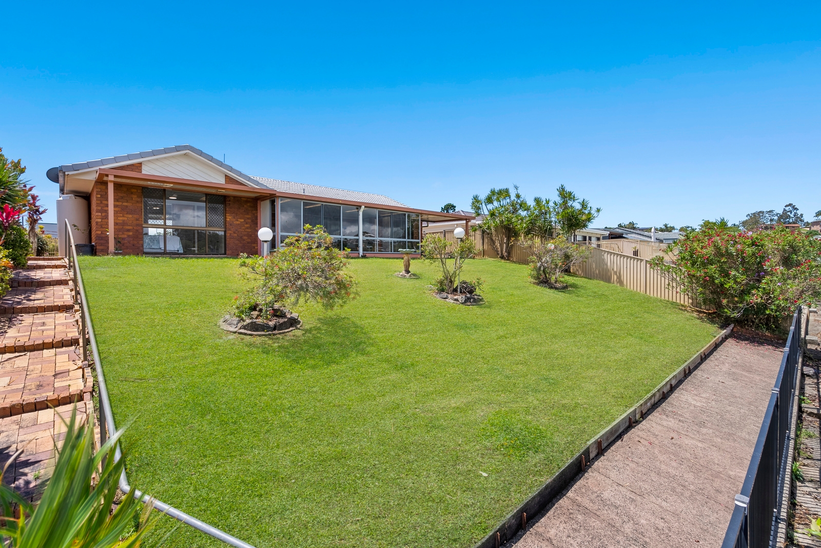 Property: 19 Angelica Street, Elanora, QLD, 4221 photo-15