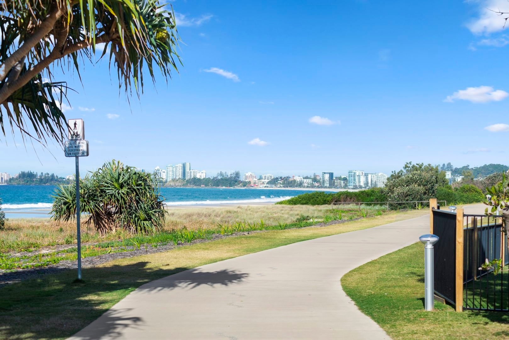 Rental: 1/16 Farrell Drive, Tugun, QLD, 4224 photo-3