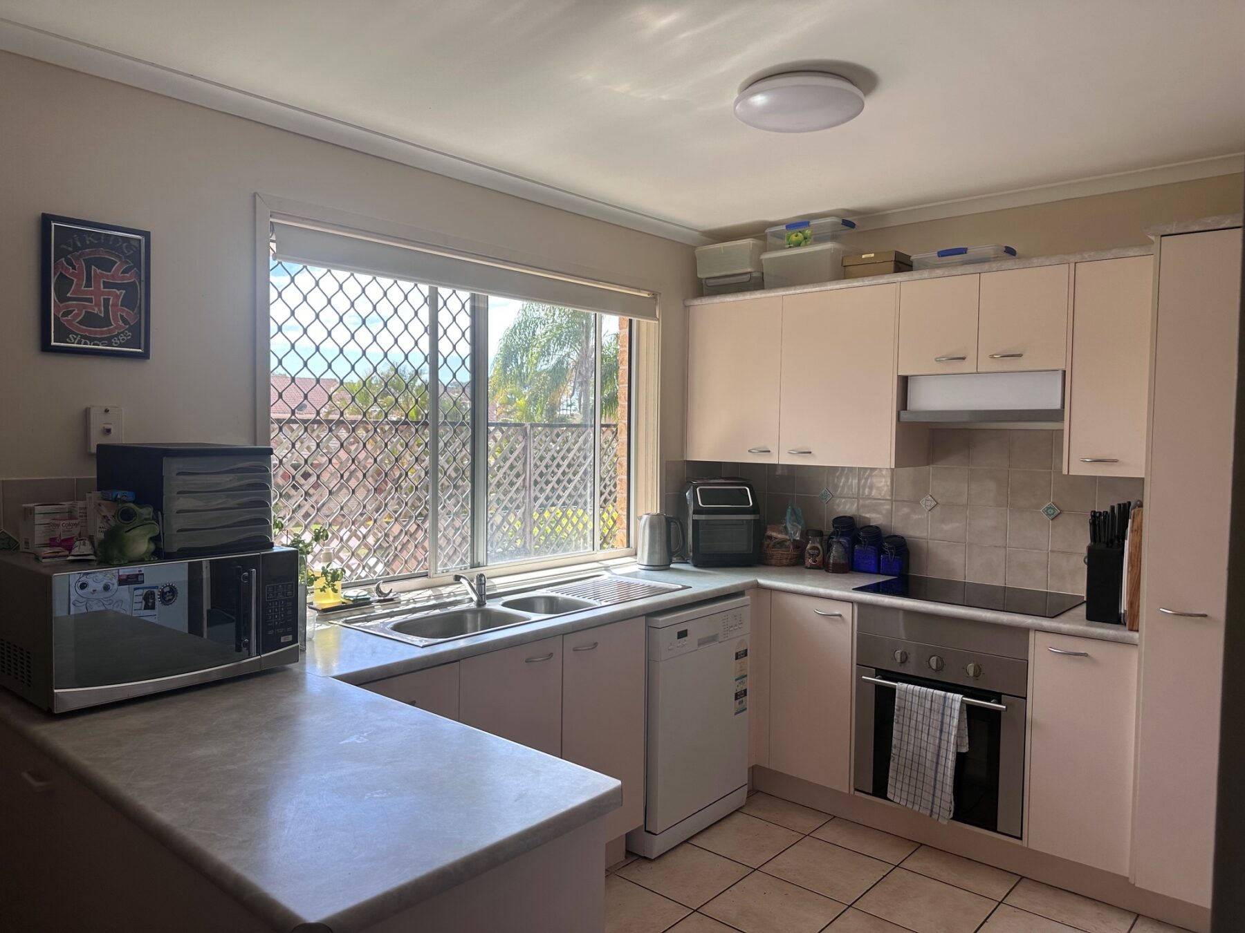 Rental: 1/41J Murtha Drive, Elanora, QLD, 4221 photo-12