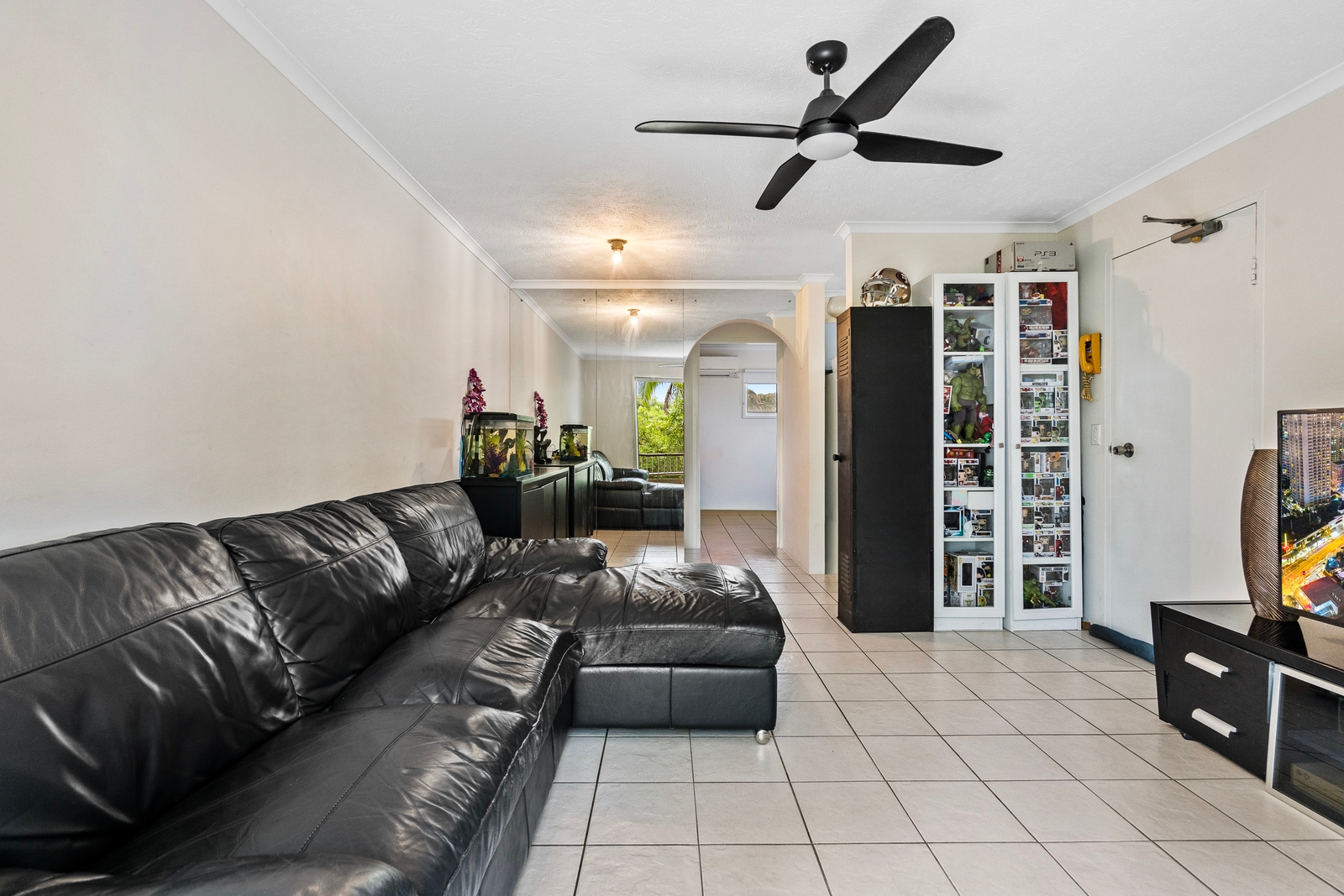 Property: 10/1899-1901 Gold Coast Highway, Burleigh Heads, QLD, 4220 photo-9