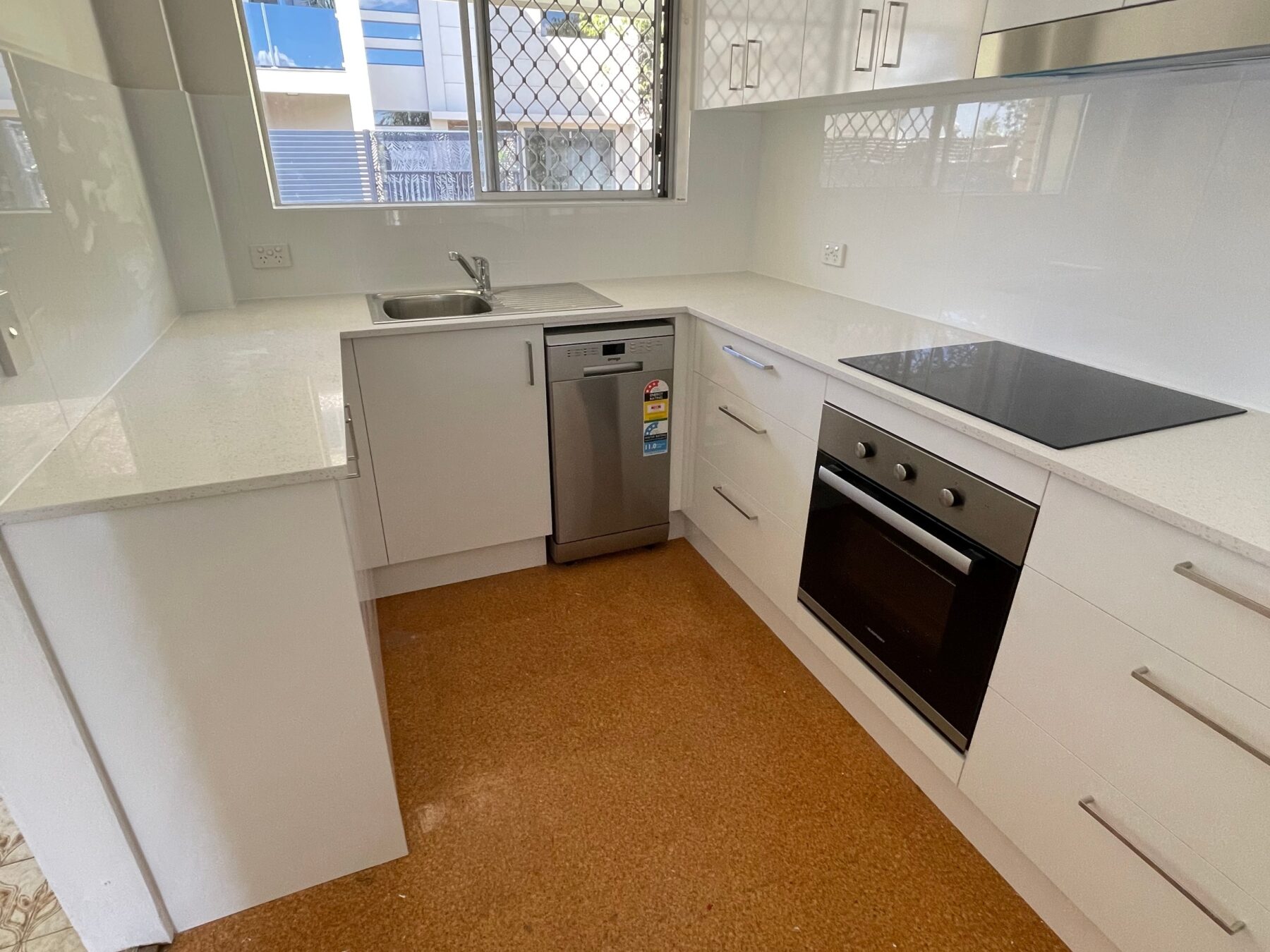 Rental: 4/15 Tweed Street, Coolangatta, QLD, 4225 photo-14