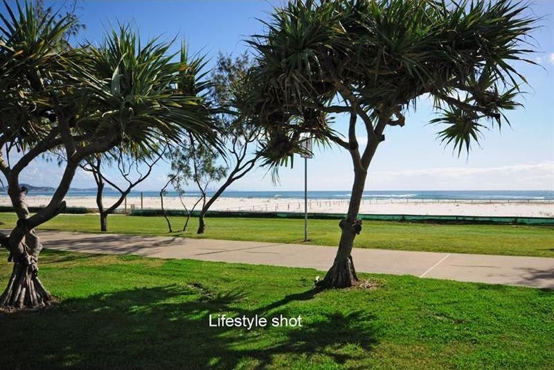 Rental: 4/15 Tweed Street, Coolangatta, QLD, 4225 photo-1