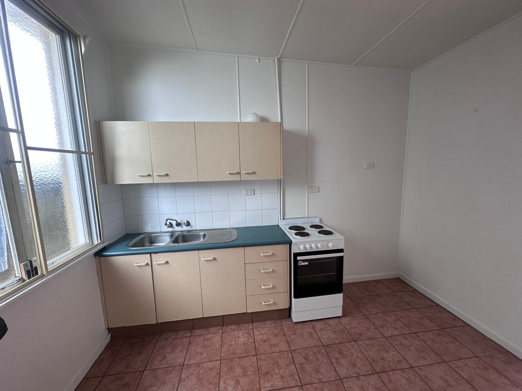 Rental: 2/15 Ninth Avenue, Palm Beach, QLD, 4221 photo-13