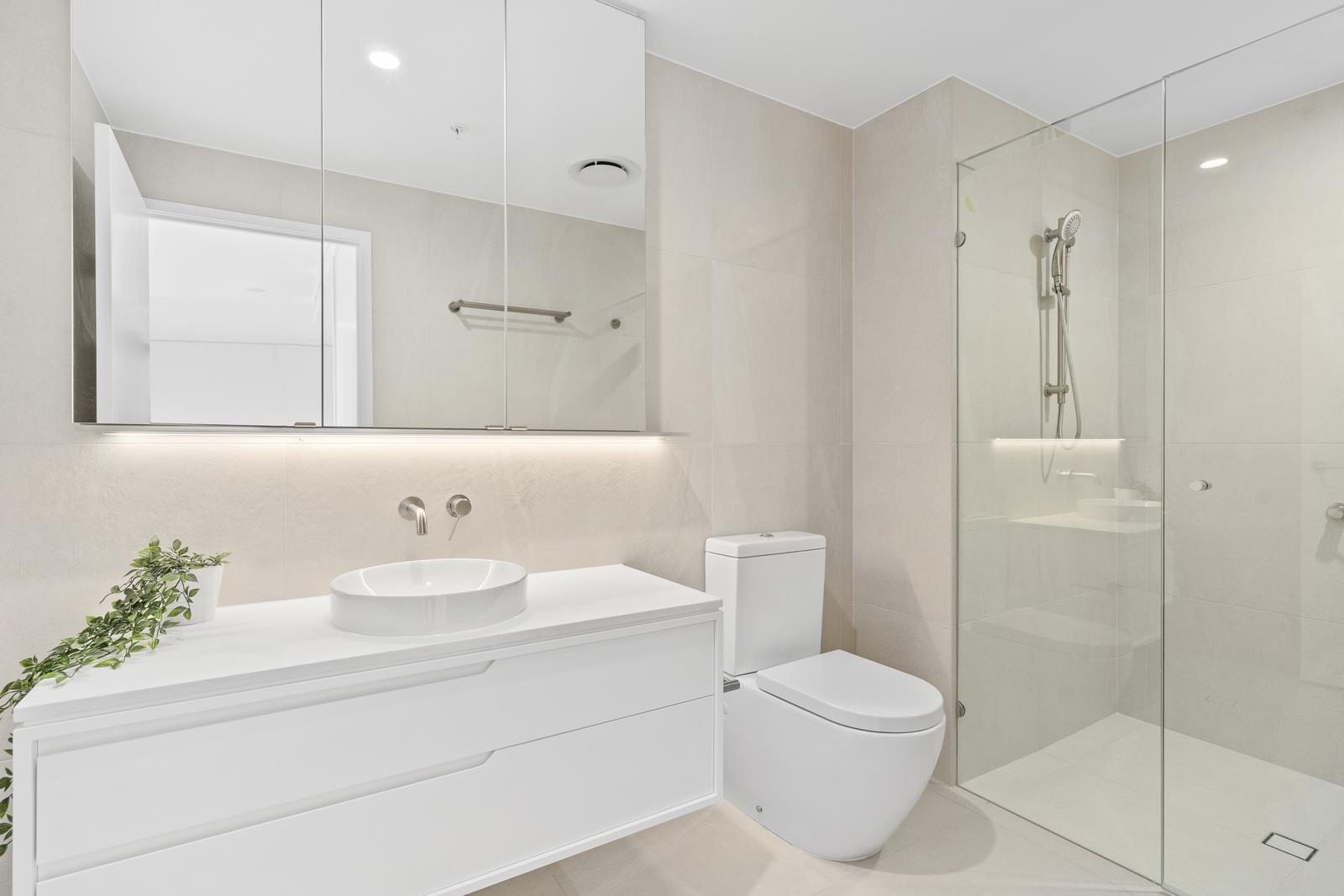 Rental: 6/20 Executive Drive, Burleigh Waters, QLD, 4220 photo-25