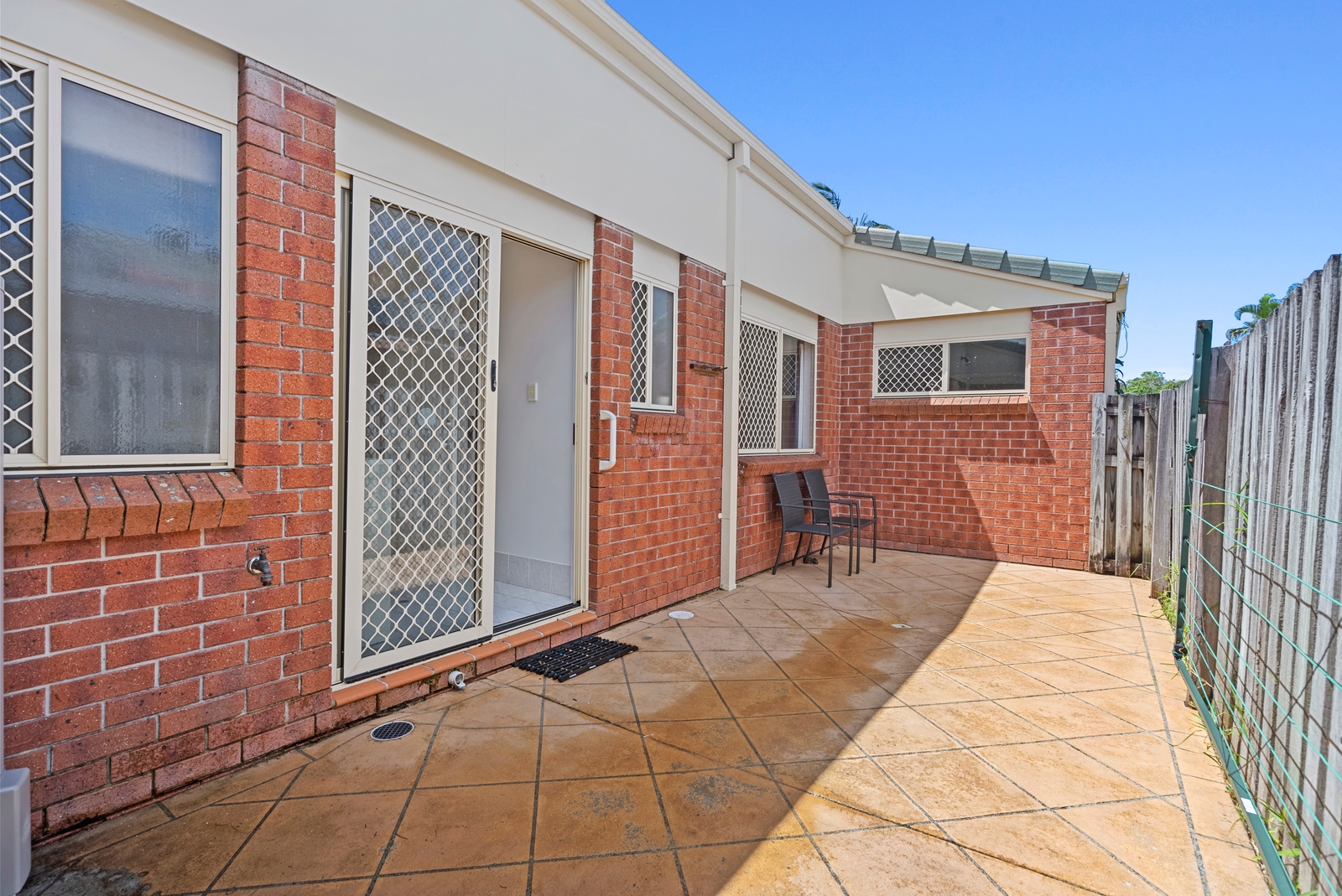Property: 10 Hydrilla Court, Elanora, QLD, 4221 photo-6