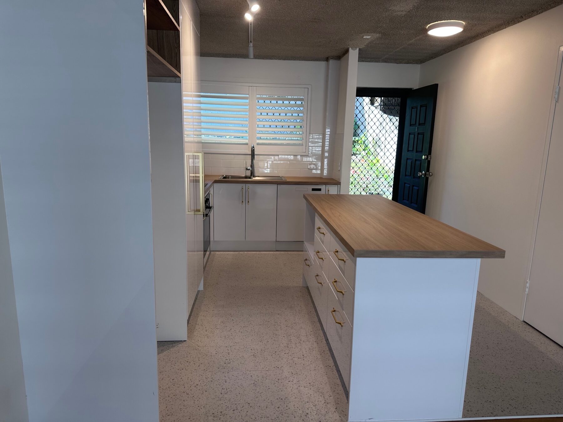 Rental: 2/15 Tweed Street, Coolangatta, QLD, 4225 photo-16