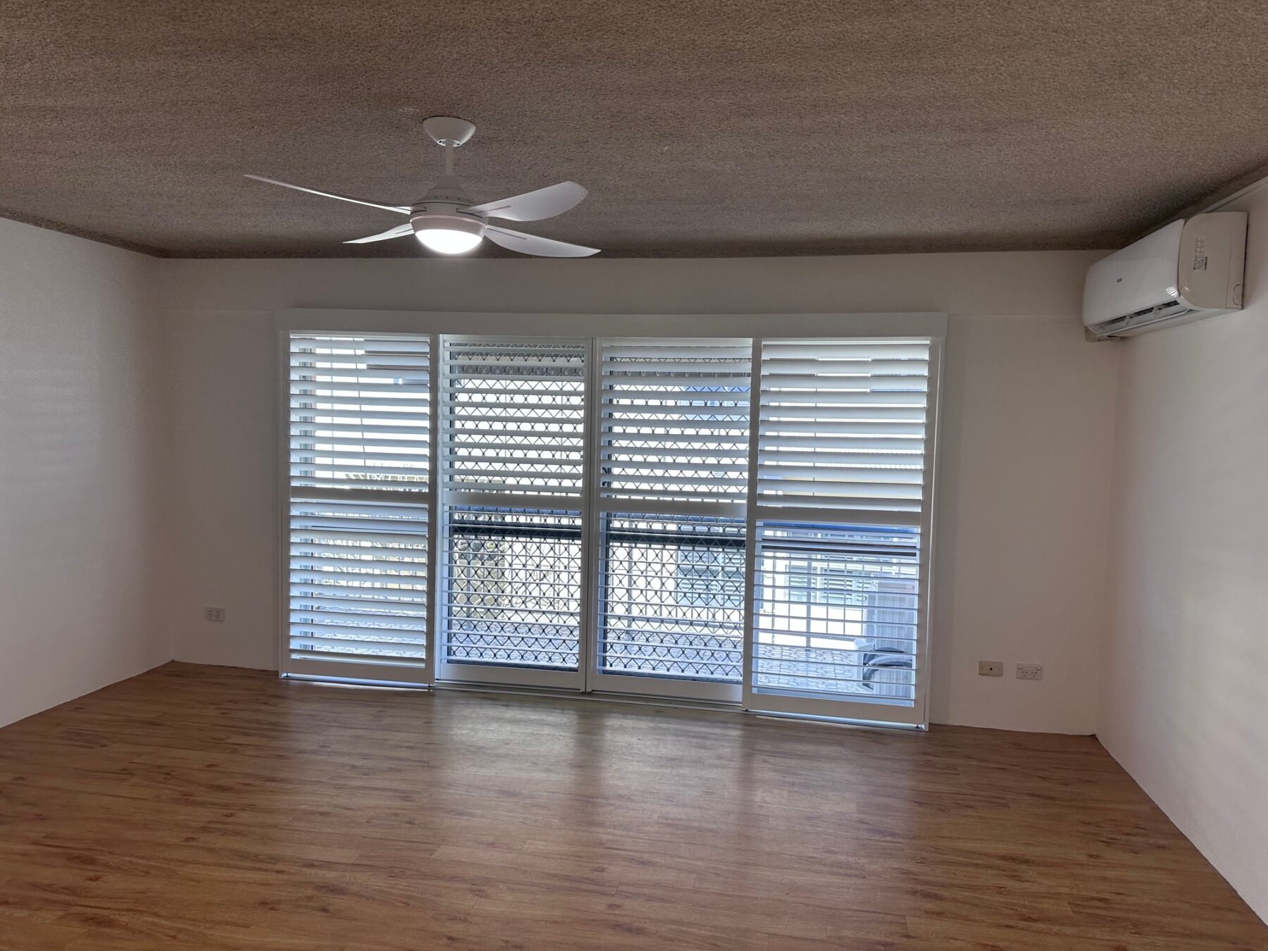 Rental: 2/15 Tweed Street, Coolangatta, QLD, 4225 photo-19