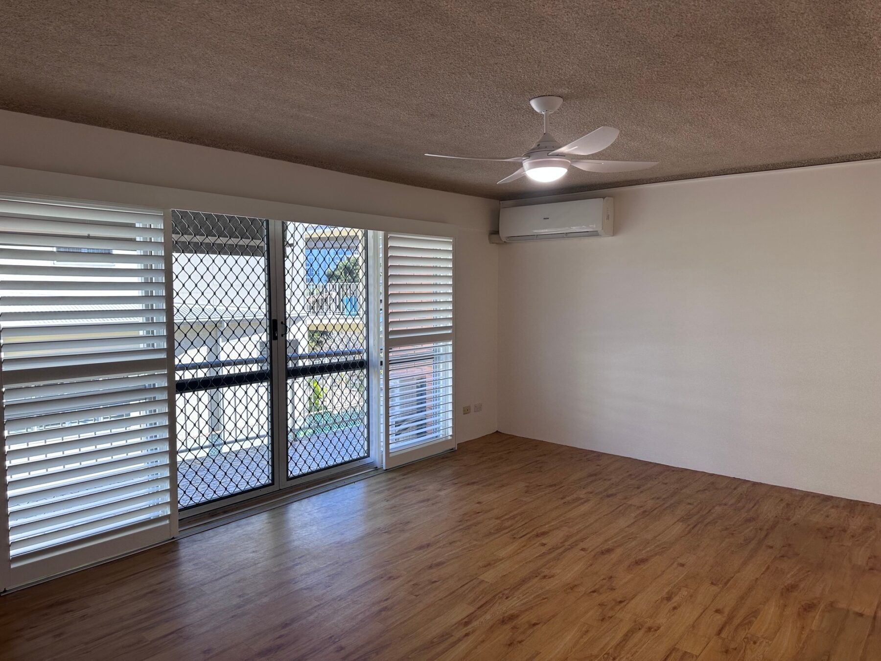 Rental: 2/15 Tweed Street, Coolangatta, QLD, 4225 photo-13