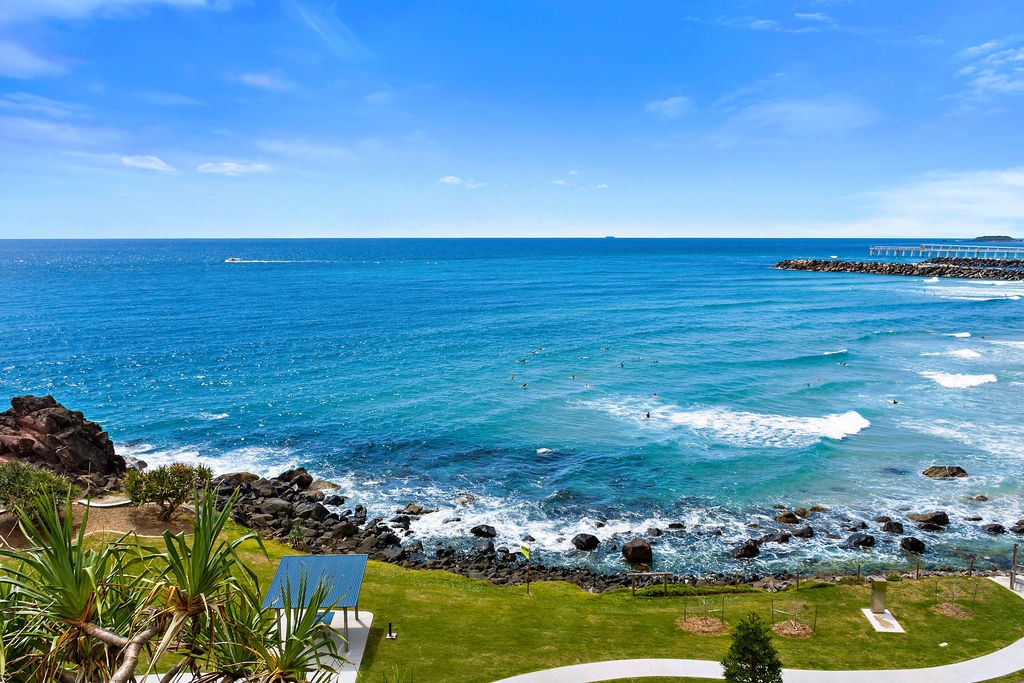 Rental: 2/15 Tweed Street, Coolangatta, QLD, 4225 photo-11