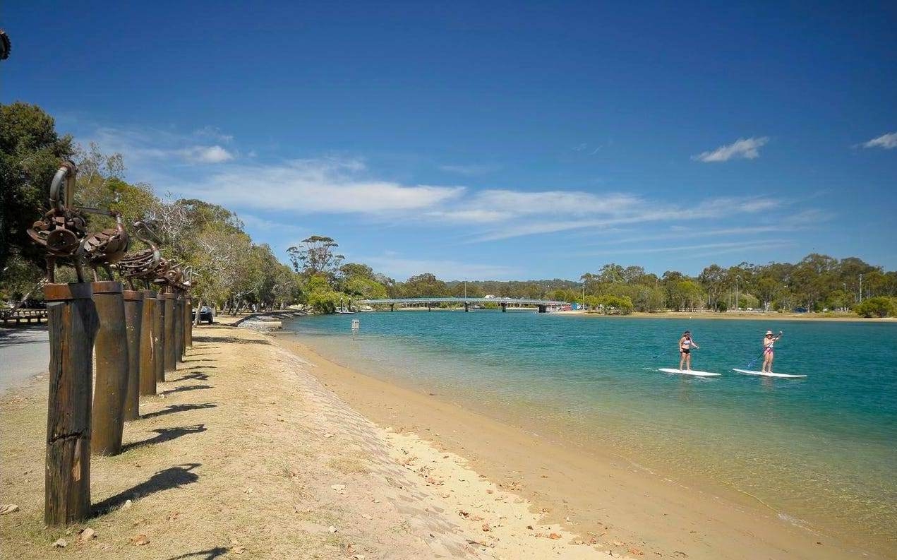Rental: 49 Waterdown Drive, Elanora, QLD, 4221 photo-10